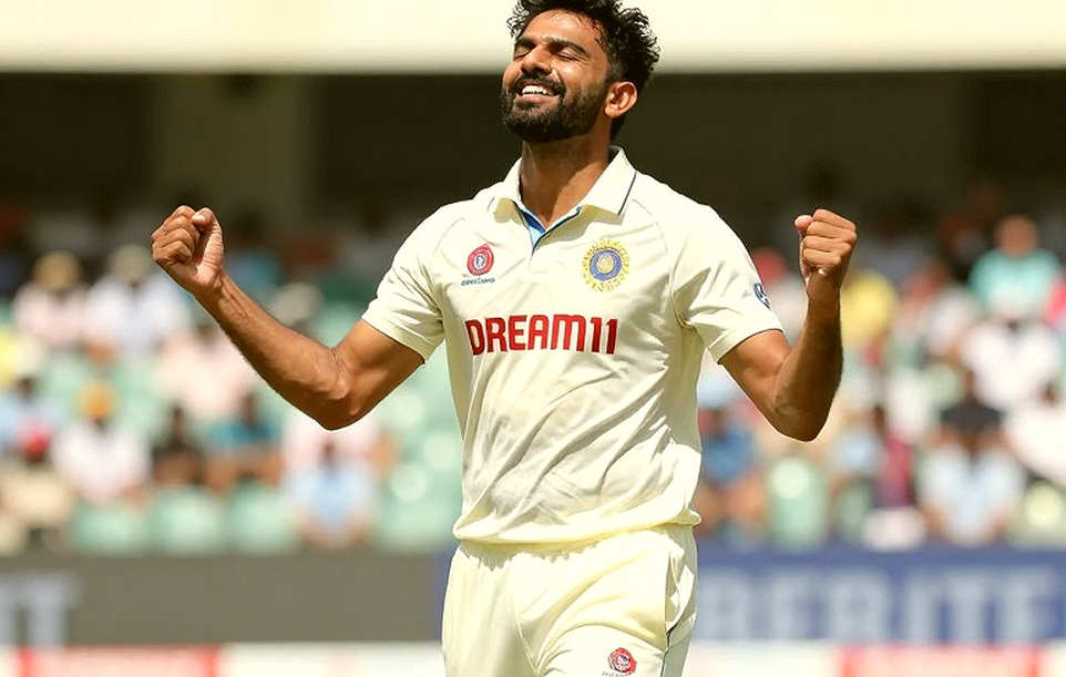 সাকিবের পুনর্বাসন: চোটের নীরবতা থেকে ফেরার গর্জন সাকিবের পুনর্বাসন: চোটের নীরবতা থেকে ফেরার গর্জন