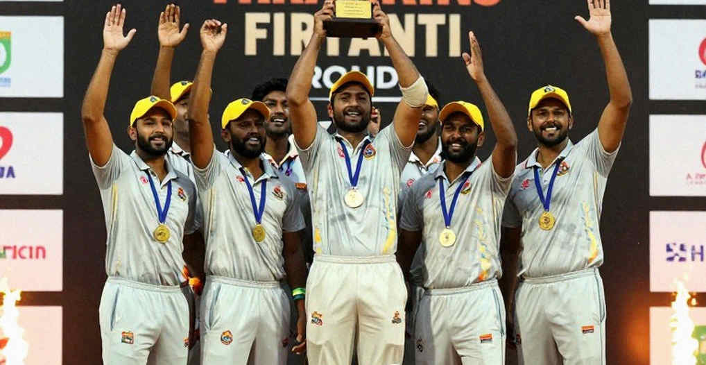 ক্রিকেটের মাঠে ব্লকচেইন: ফ্যান টোকেন, এনএফটি আর স্মার্ট কন্ট্র্যাক্টের আসল হিসাব ক্রিকেটের মাঠে ব্লকচেইন: ফ্যান টোকেন, এনএফটি আর স্মার্ট কন্ট্র্যাক্টের আসল হিসাব