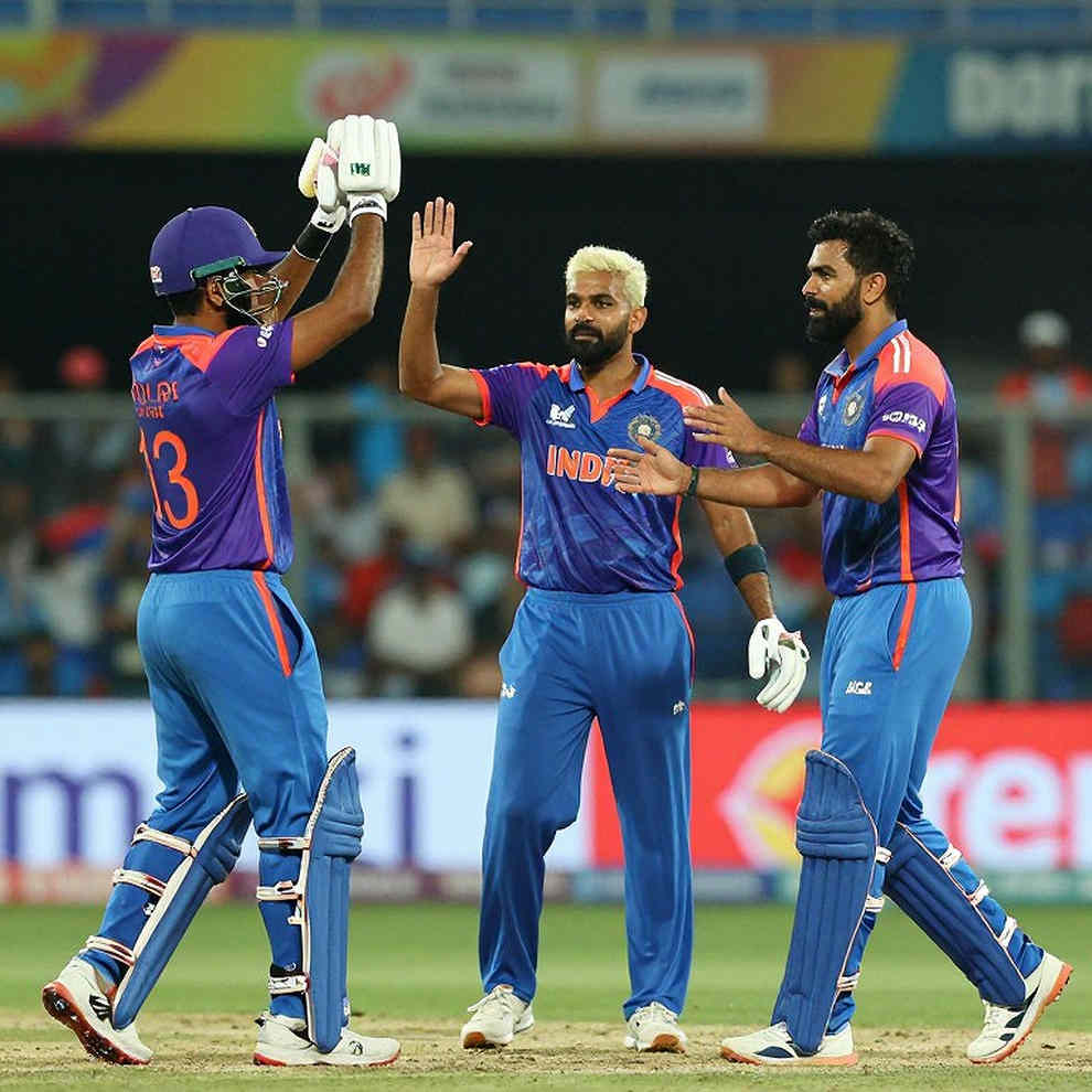 দুই দিনের প্রস্তুতি ম্যাচের ২৩৪: বাংলাদেশের লাল বলের ভাঙন নিয়ে মডেলের তিন প্রশ্ন