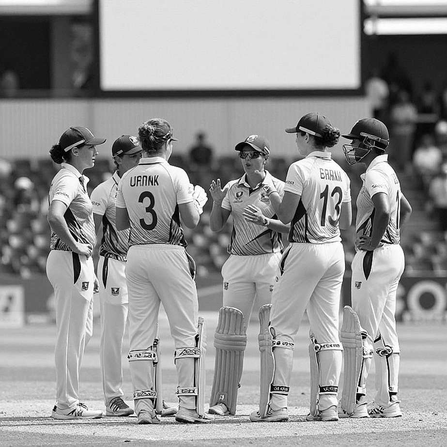 Seventeen Overs in Kingstown: How Control Dissolves, and Who Is Writing the Transfer Window's Ledger