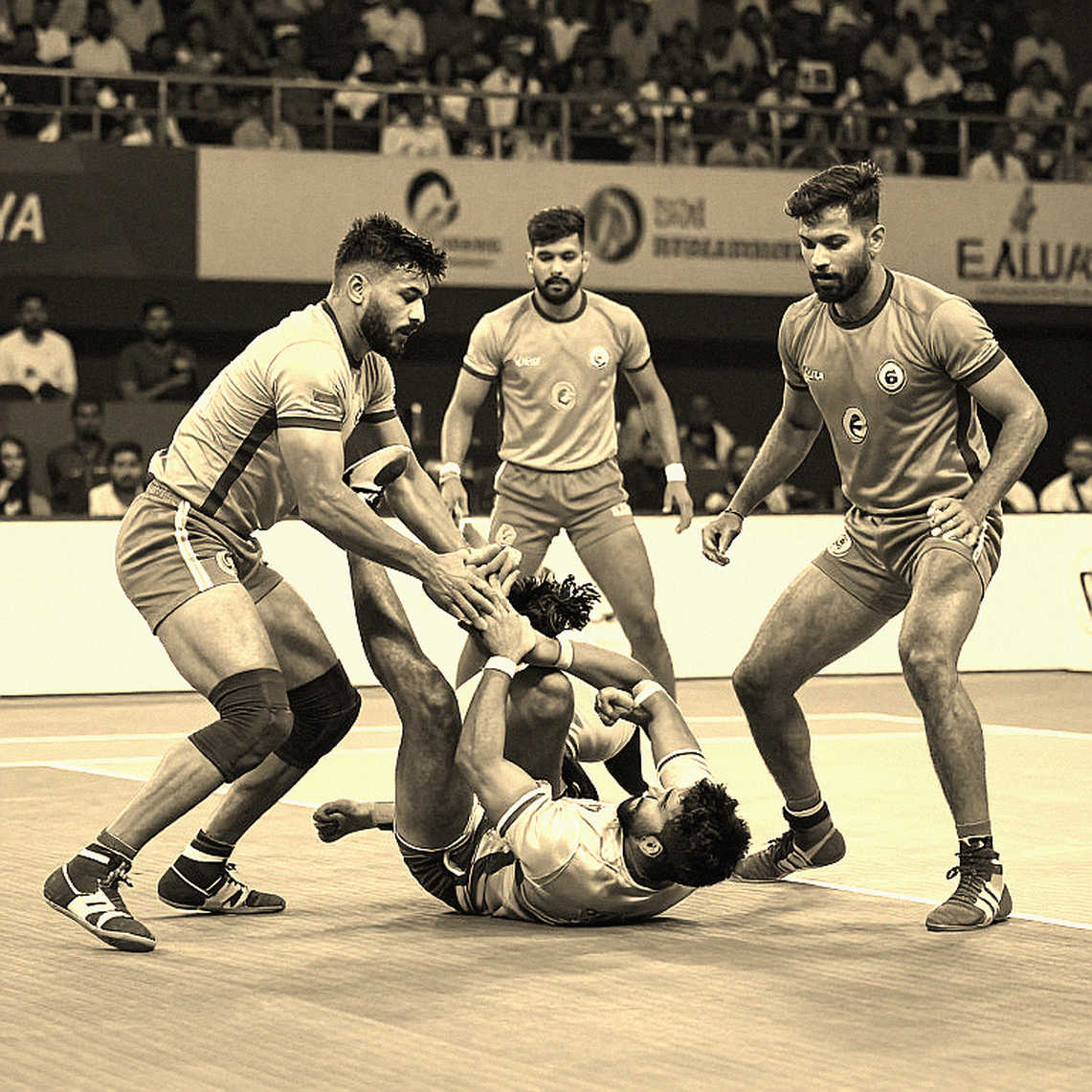 গ্রে-র RRQ ফেরা: MLBB-তে অবসর এখন ট্রান্সফার উইন্ডোর নতুন অস্ত্র
